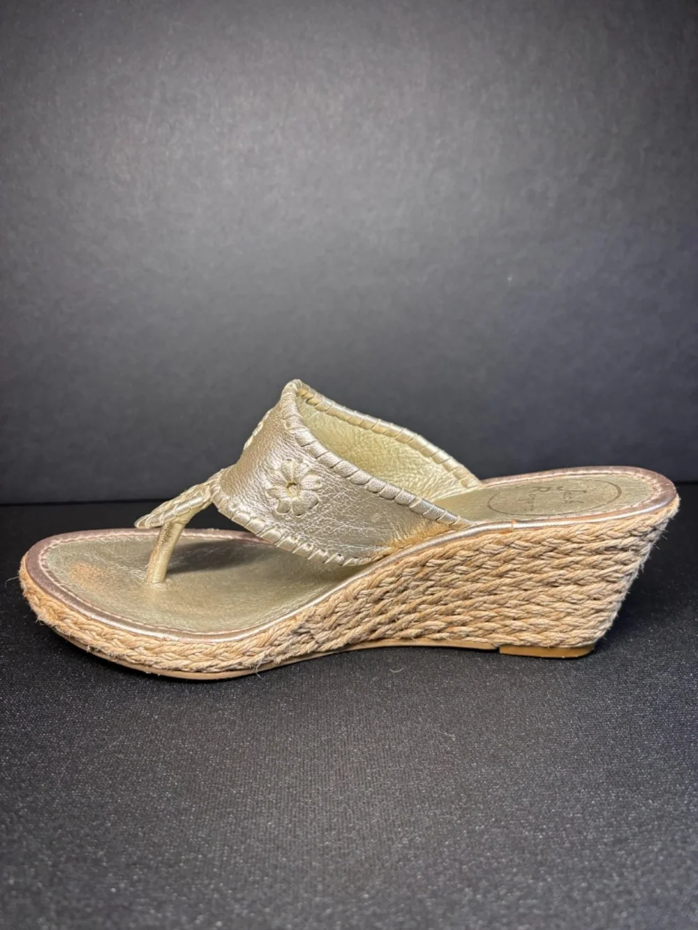 Jack Rogers Champagne Leather Espadrille Wedge Sandals Size 7 Thong Slide Heels